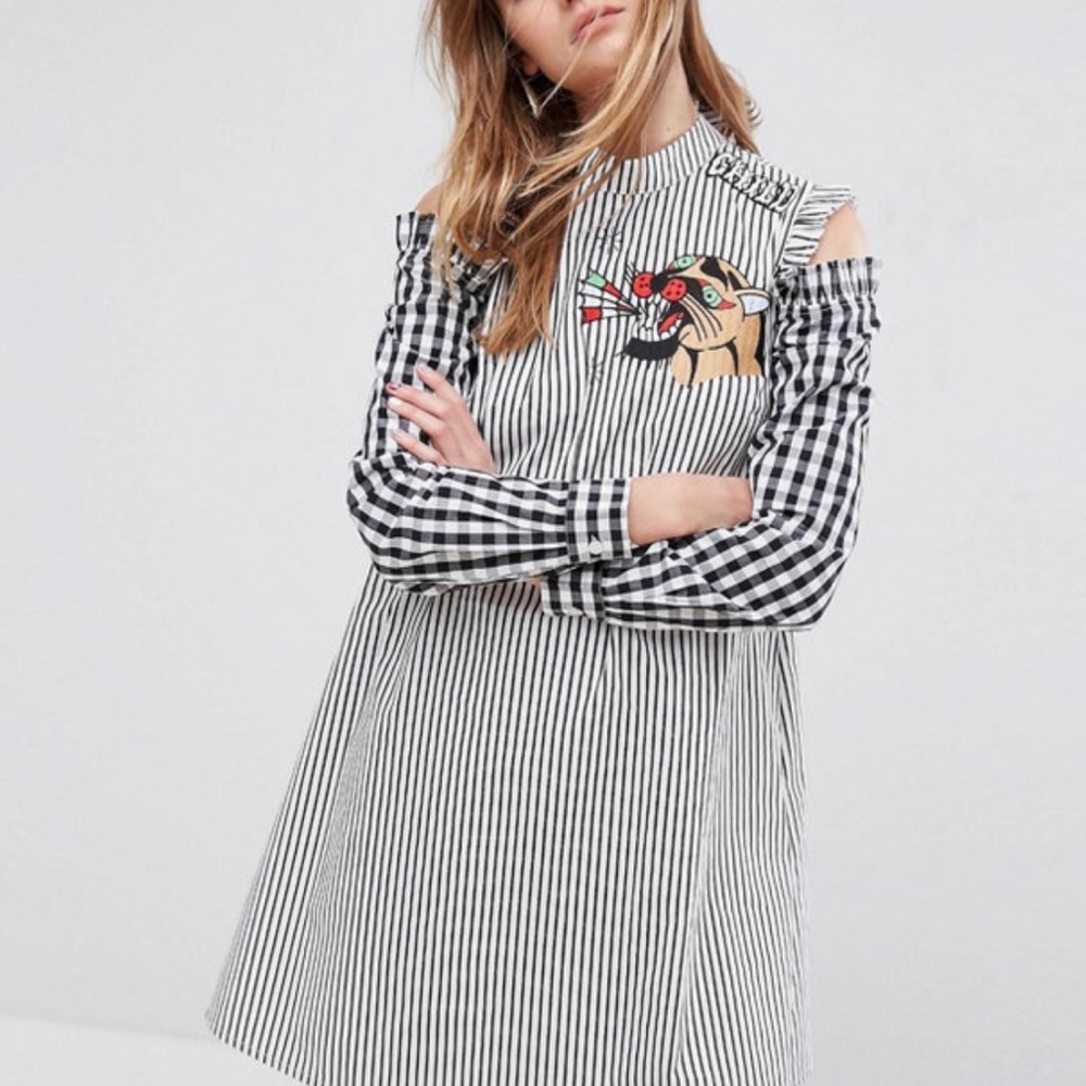 Gingham embroidered patch dress